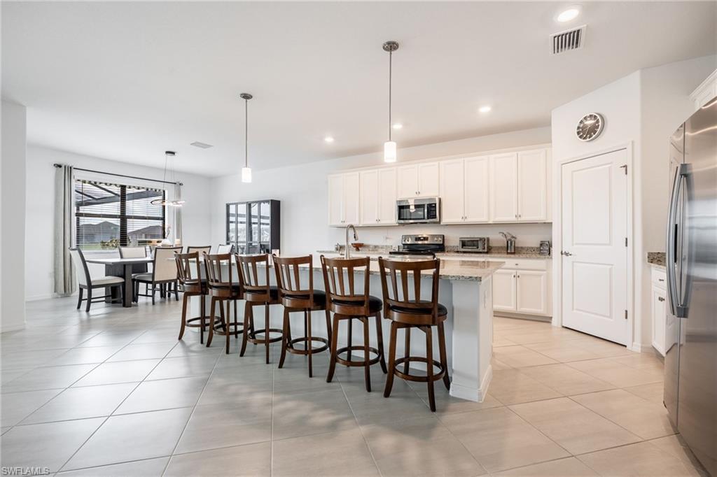 3318 Antilla CT