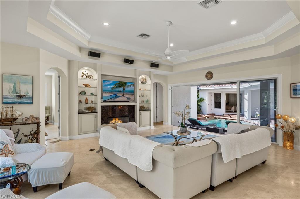 2313 Wulfert RD