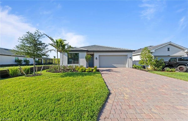 3849 PASSION VINE DR, ALVA, FL 33920 - Image 4ecebf0be5482157af446eb63d2d0821/2661182203