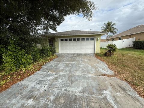 633 SW 10th PL CAPE CORAL FL 33991