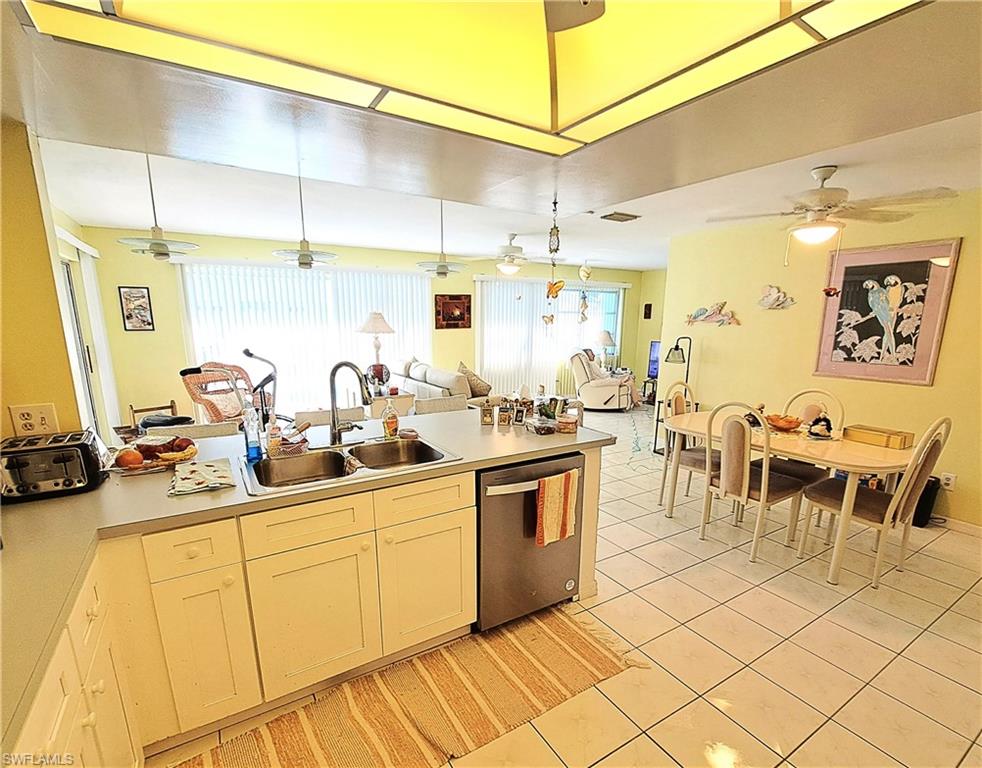 North Fort Myers, Florida 33903, United States, 3 Bedrooms Bedrooms, ,2 BathroomsBathrooms,Residential,Active,22558