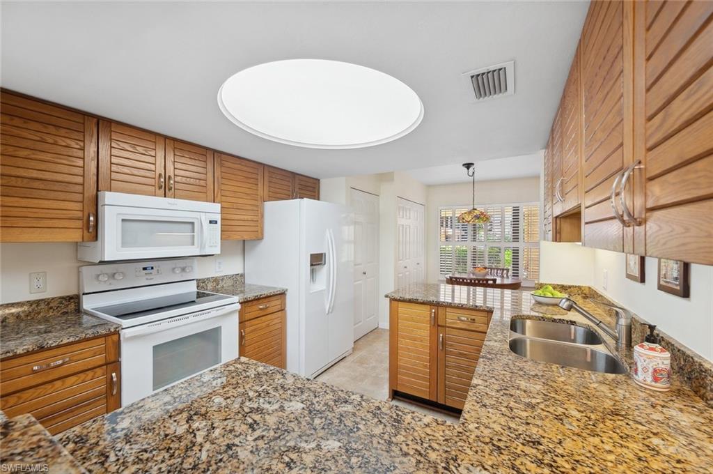 Naples, Florida 34108, United States, 2 Bedrooms Bedrooms, ,2 BathroomsBathrooms,Residential,Active,162294