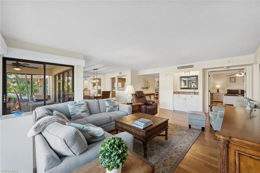 Naples, Florida 34108, United States, 2 Bedrooms Bedrooms, ,2 BathroomsBathrooms,Residential,Active,162294