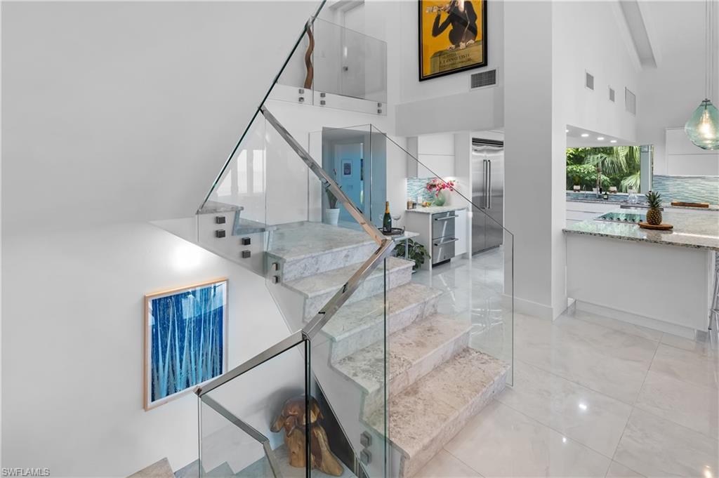 186 Bayview DR