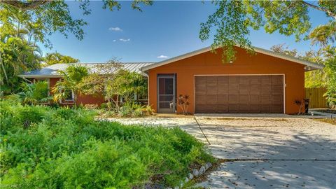 3572 Knollwood RD FORT MYERS FL 33919