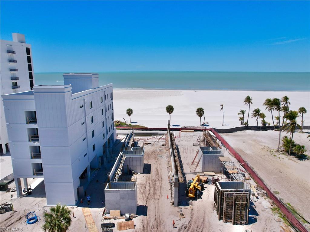 6230 Estero BLVD 302