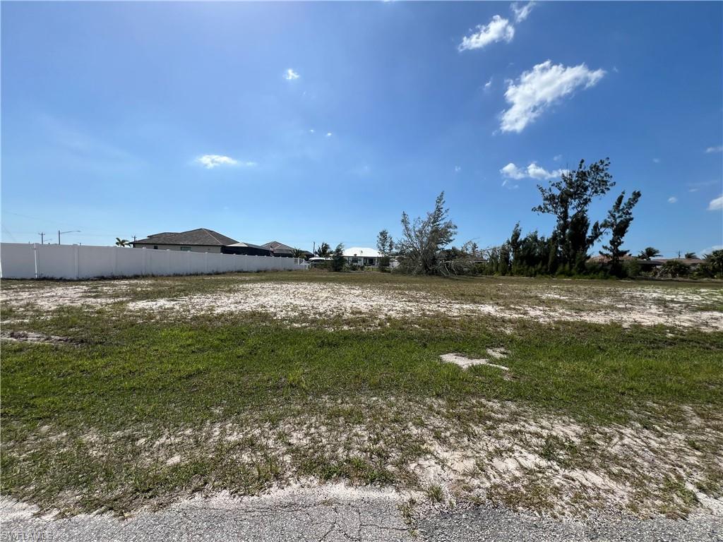 1608 NW 39th AVE