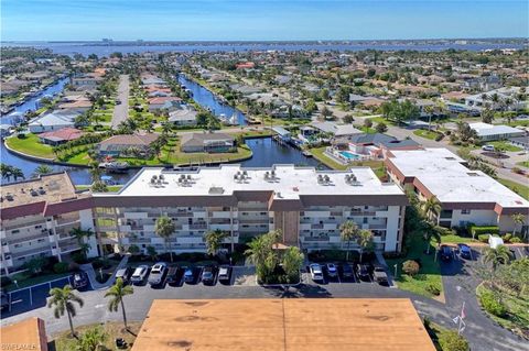4289 Mariner WAY 312 FORT MYERS FL 33919