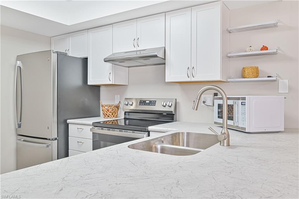 North Fort Myers, Florida 33917, United States, 2 Bedrooms Bedrooms, ,2 BathroomsBathrooms,Residential,Active,139494