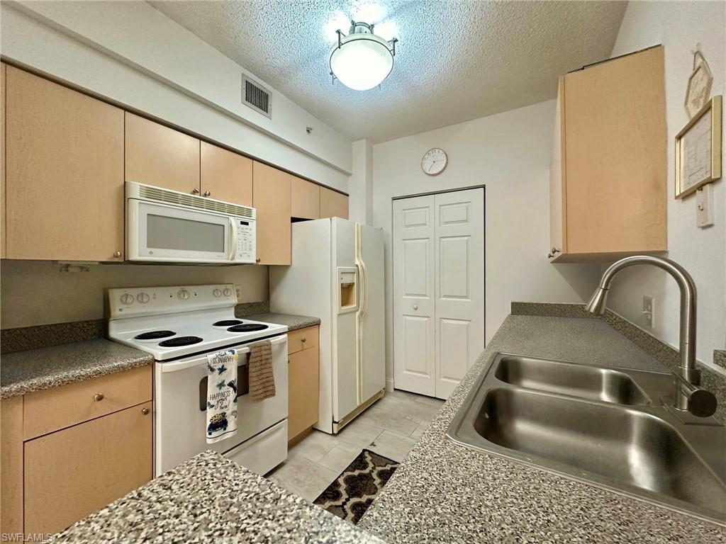 1210 Reserve WAY 9-107