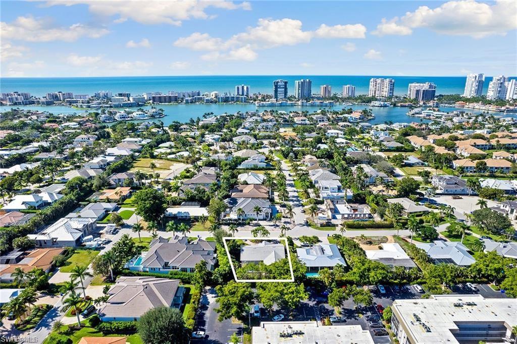 Naples, Florida 34103, United States, 3 Bedrooms Bedrooms, ,4 BathroomsBathrooms,Residential,Active,54946