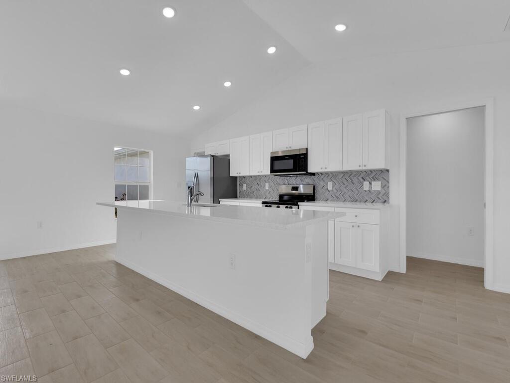 2109 NE 15th TER