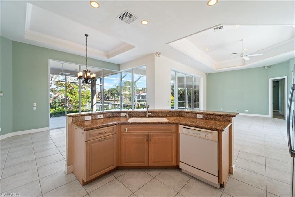 Marco Island, Florida 34145, United States, 3 Bedrooms Bedrooms, ,3 BathroomsBathrooms,Residential,Contingent,40734