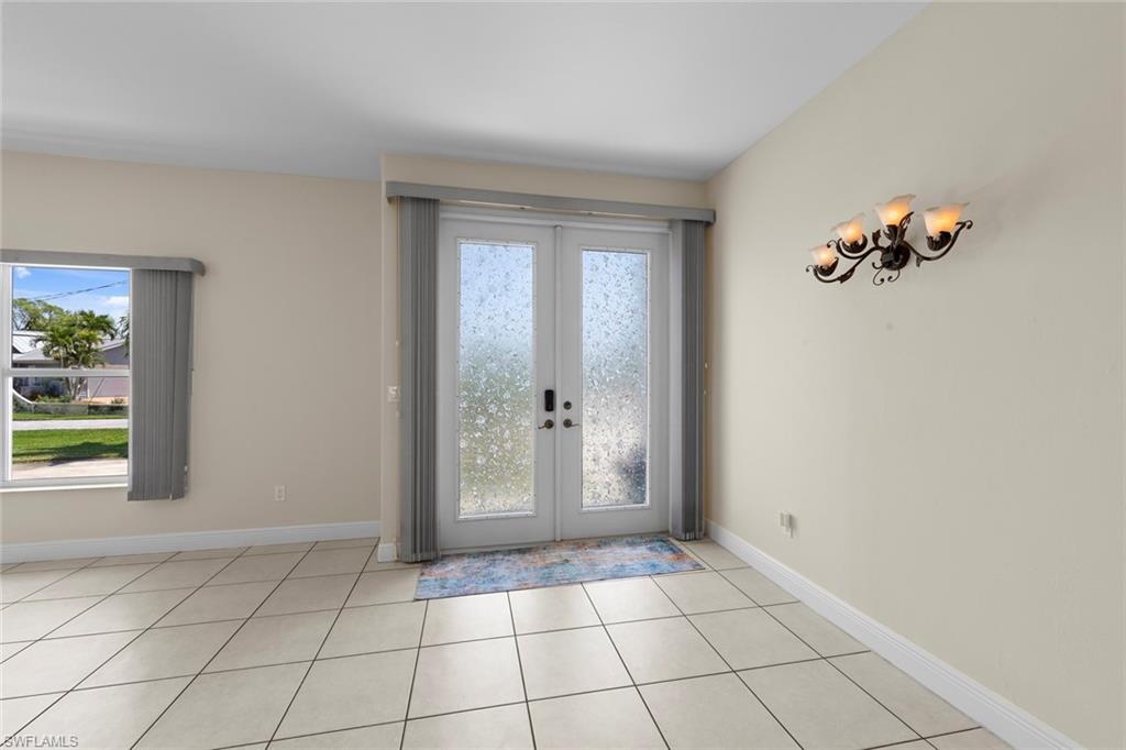 2107 Saint Croix AVE