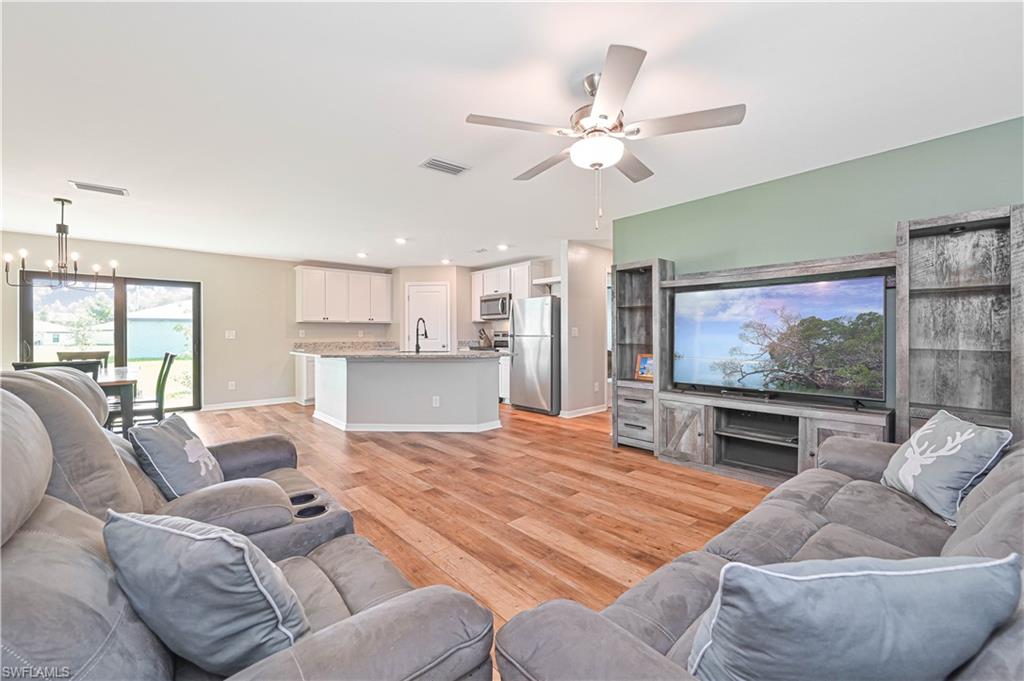 Fort Myers, Florida 33913, United States, 3 Bedrooms Bedrooms, ,2 BathroomsBathrooms,Residential,Active,162345