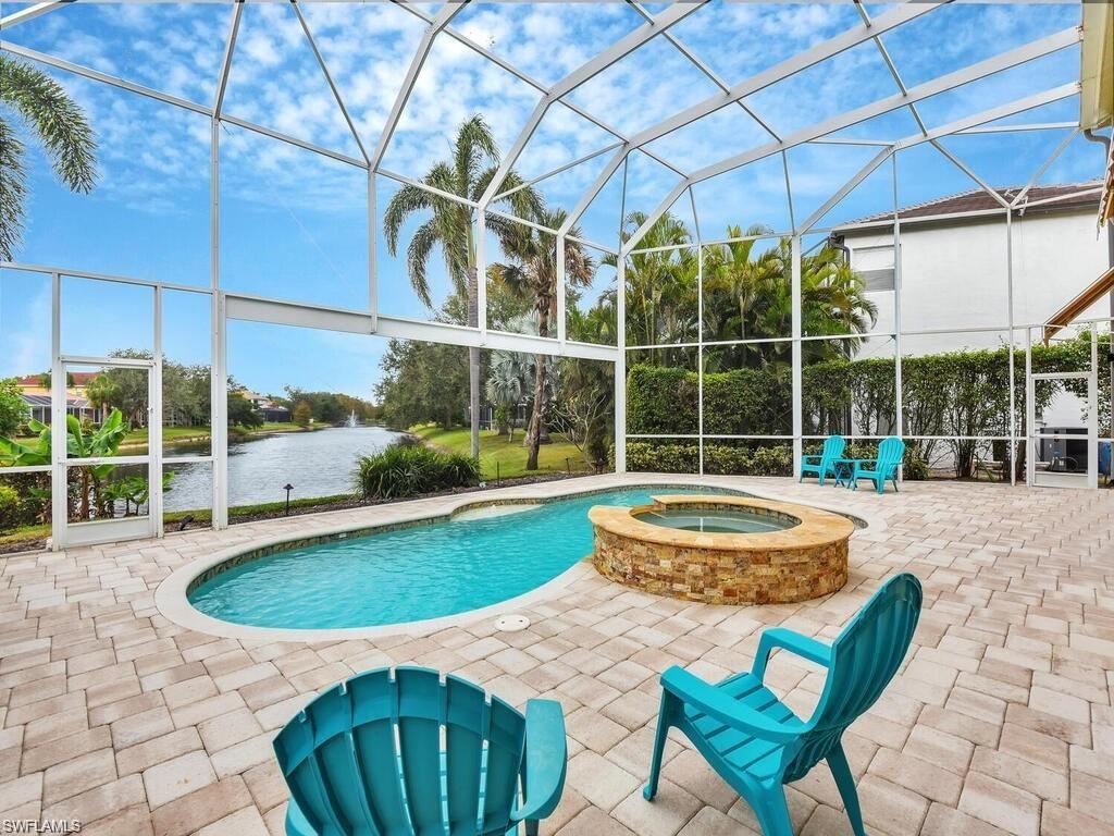 9983 Colonial WALK N