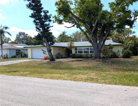 1630 S Fountainhead RD FORT MYERS FL 33919