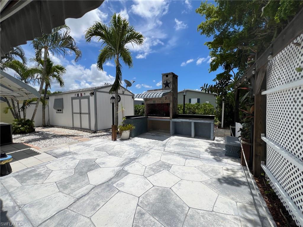 Naples, Florida 34104, United States, 2 Bedrooms Bedrooms, ,2 BathroomsBathrooms,Residential,Pending,154841