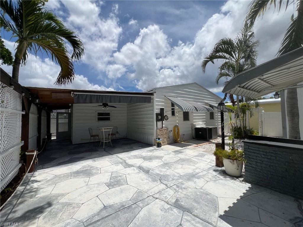 Naples, Florida 34104, United States, 2 Bedrooms Bedrooms, ,2 BathroomsBathrooms,Residential,Pending,154841