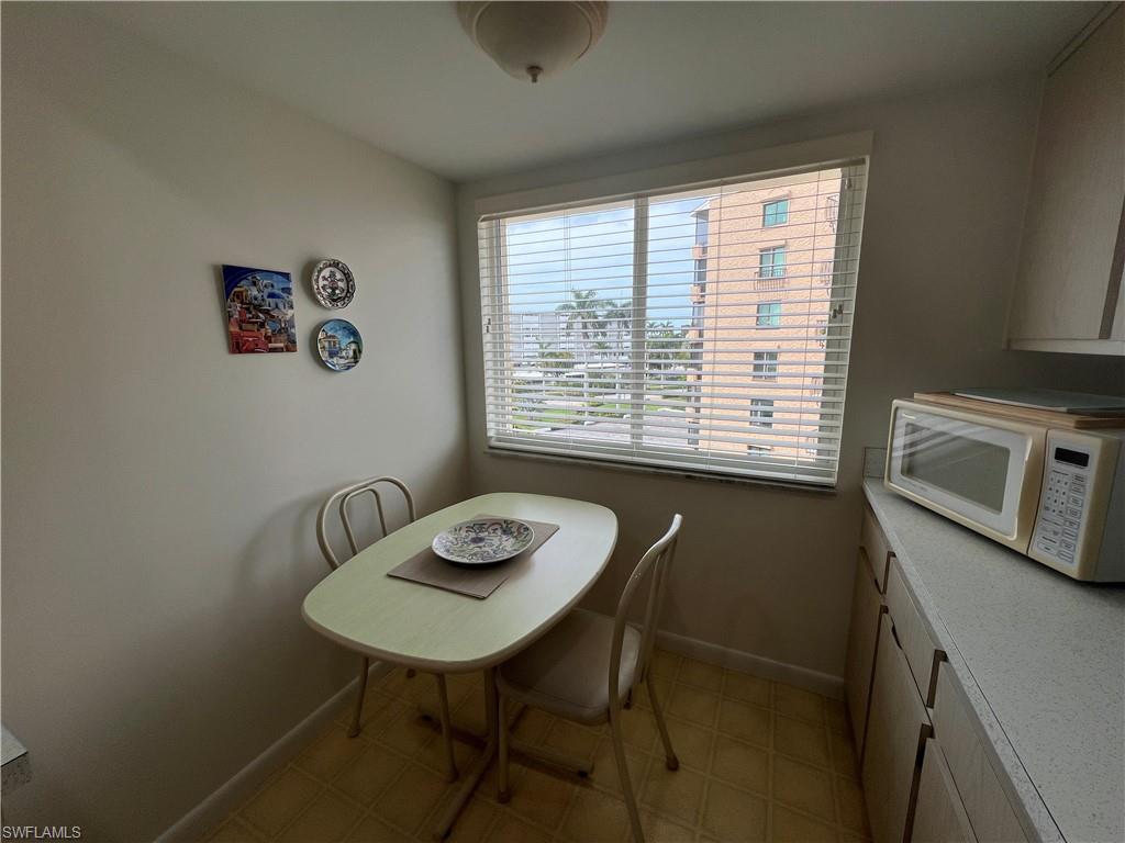 Naples, Florida 34103, United States, 2 Bedrooms Bedrooms, ,2 BathroomsBathrooms,Residential,Active,141320