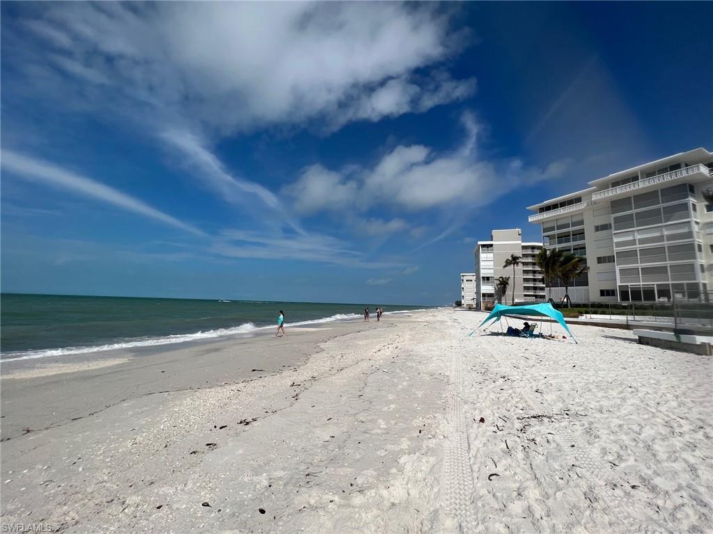 Naples, Florida 34103, United States, 2 Bedrooms Bedrooms, ,2 BathroomsBathrooms,Residential,Active,141320