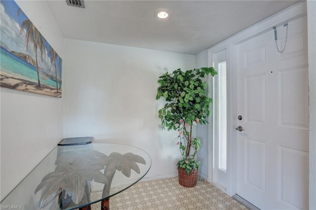 115 Georgetown BLVD 115