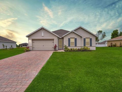1426 SW Embers TER, Cape Coral, FL 33991 - #: 224043009