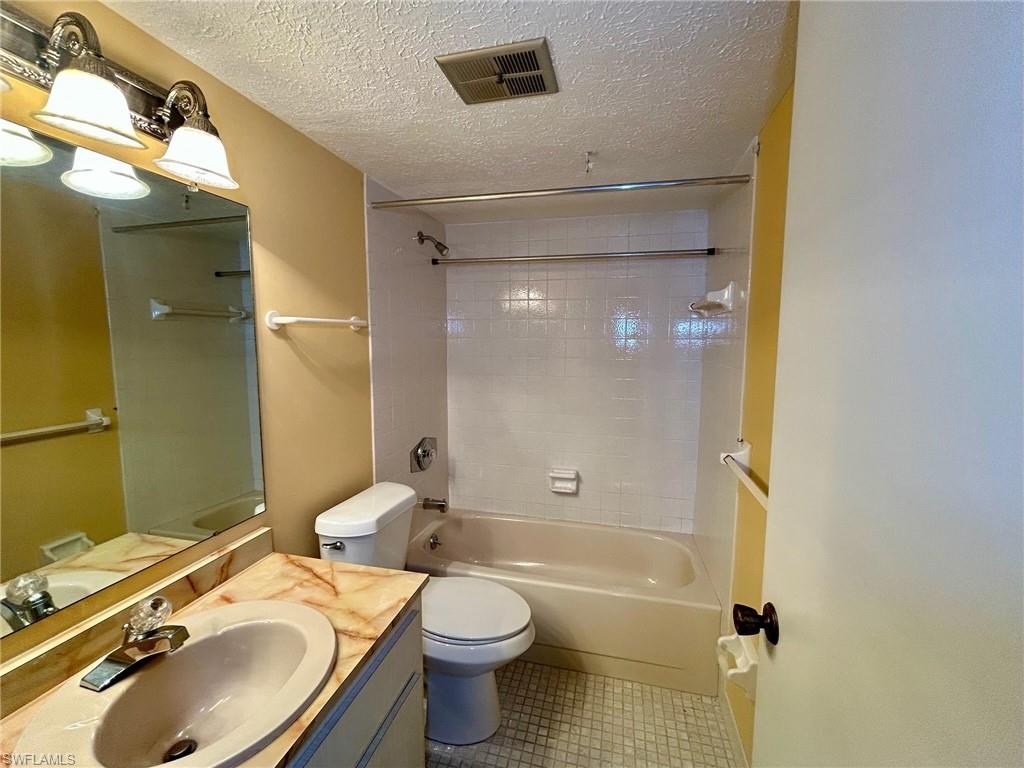 Cape Coral, Florida 33904, United States, 2 Bedrooms Bedrooms, ,2 BathroomsBathrooms,Residential,Active,107609