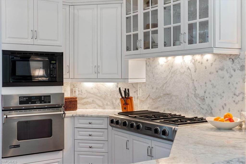 Naples, Florida 34105, United States, 3 Bedrooms Bedrooms, ,3 BathroomsBathrooms,Residential,Contingent,82453