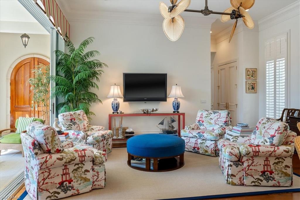 Naples, Florida 34105, United States, 3 Bedrooms Bedrooms, ,3 BathroomsBathrooms,Residential,Contingent,82453