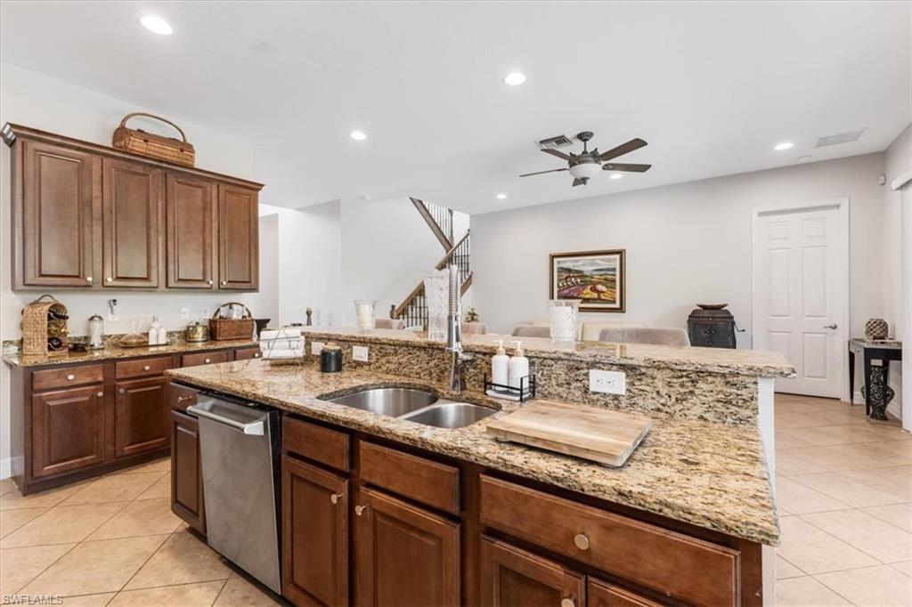 10117 Silver Maple CT