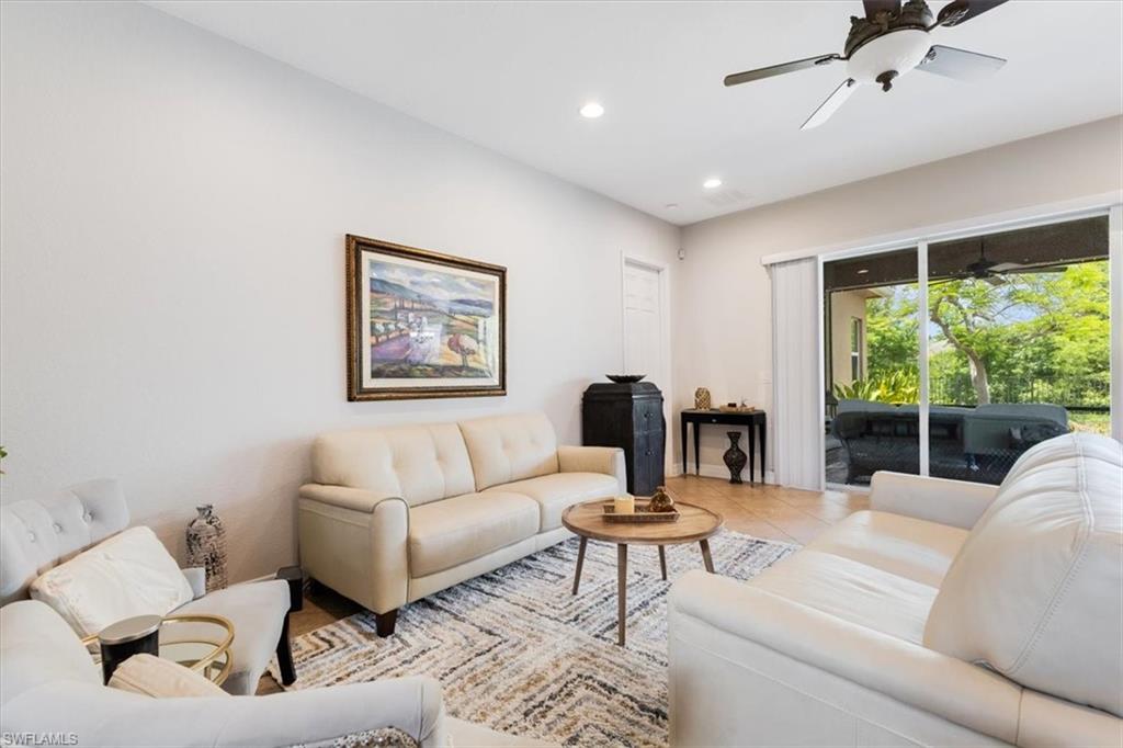 10117 Silver Maple CT