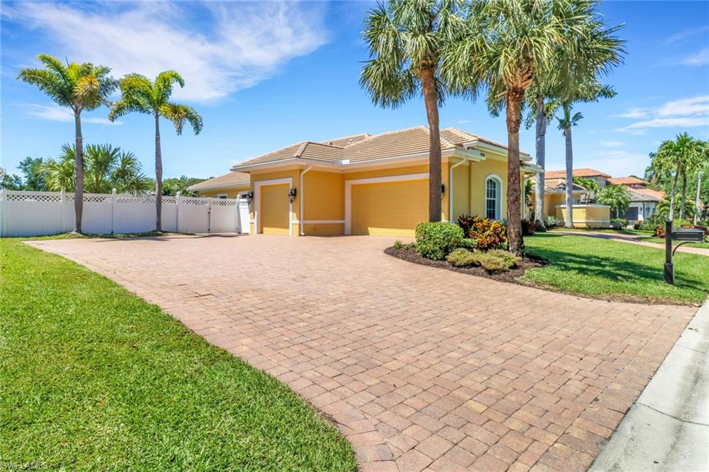 10878 Pond Ridge DR