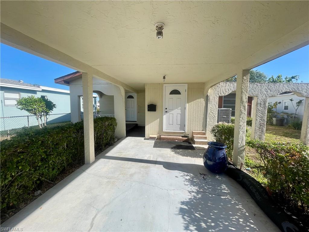 1279 5th AVE N