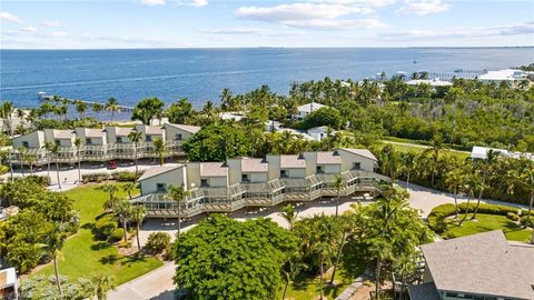 16747 Bocilla Palms DR 15 BOKEELIA FL 33922
