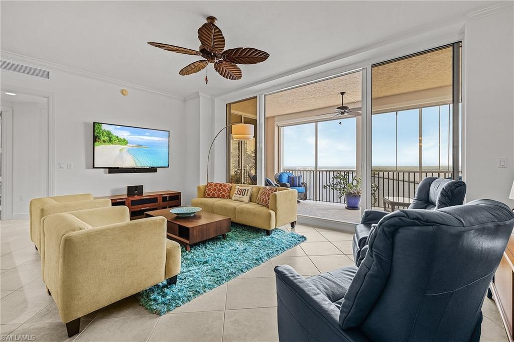 2090 W First ST 2309