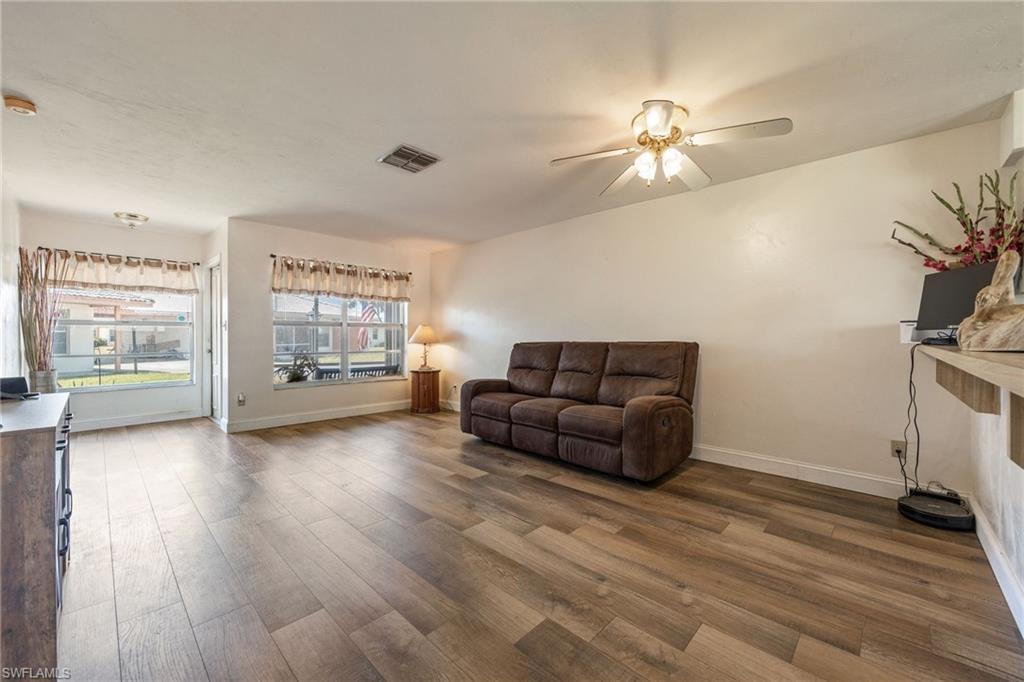 220 Oakmont PKWY