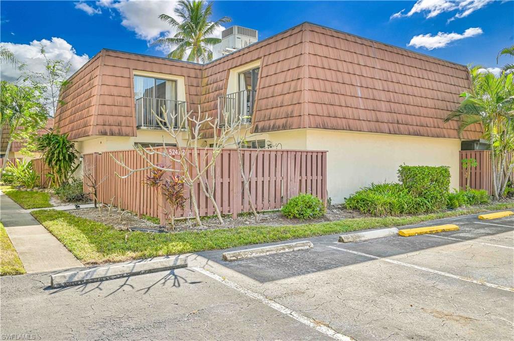 Fort Myers, Florida 33919, United States, 2 Bedrooms Bedrooms, ,2 BathroomsBathrooms,Residential,Active,162979