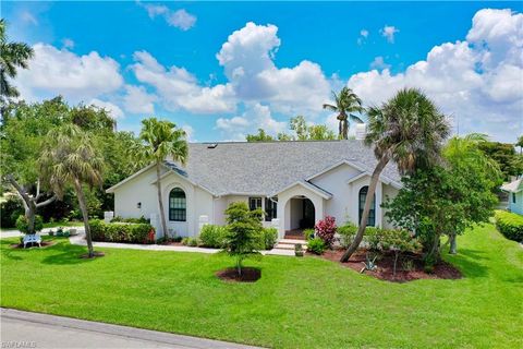 12441 McGregor Woods CIR FORT MYERS FL 33908