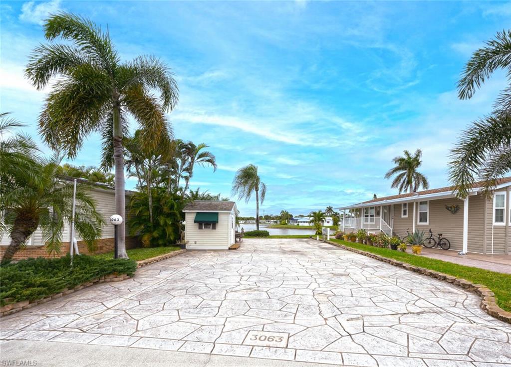 3063 Waterview PT