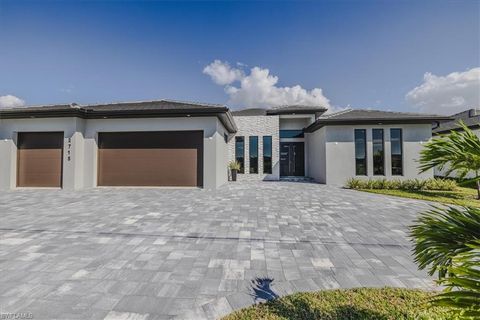 2715 SW 21st AVE, Cape Coral, FL 33914 - #: 223078855