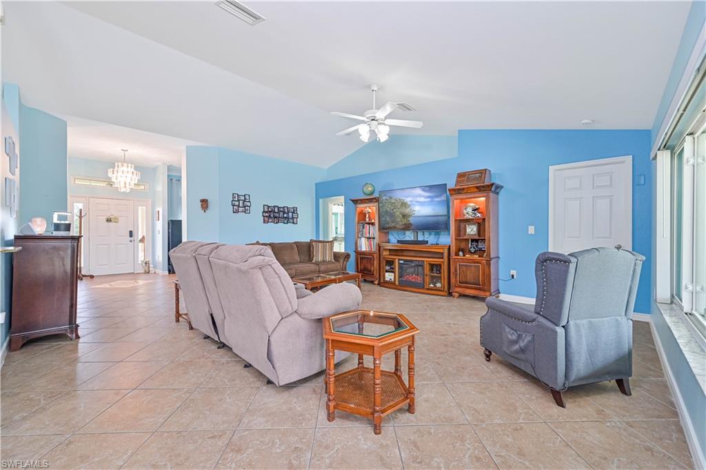 Cape Coral, Florida 33909, United States, 4 Bedrooms Bedrooms, ,2 BathroomsBathrooms,Residential,Active,36710