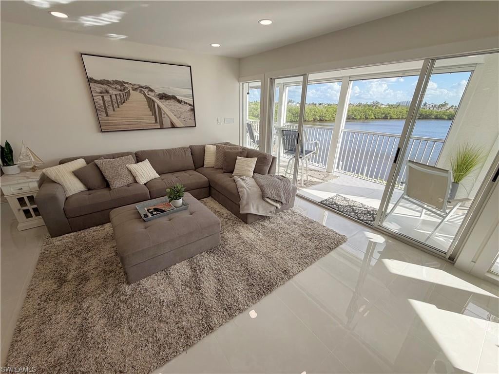 4895 Bonita Beach RD 202
