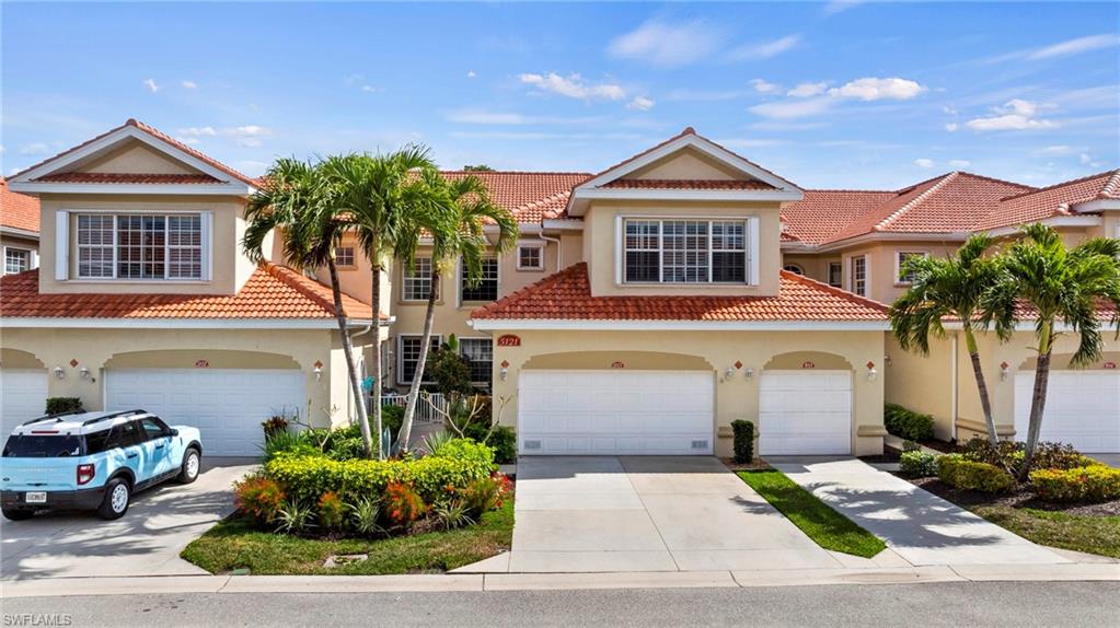 5121 W Hyde Park CT 203