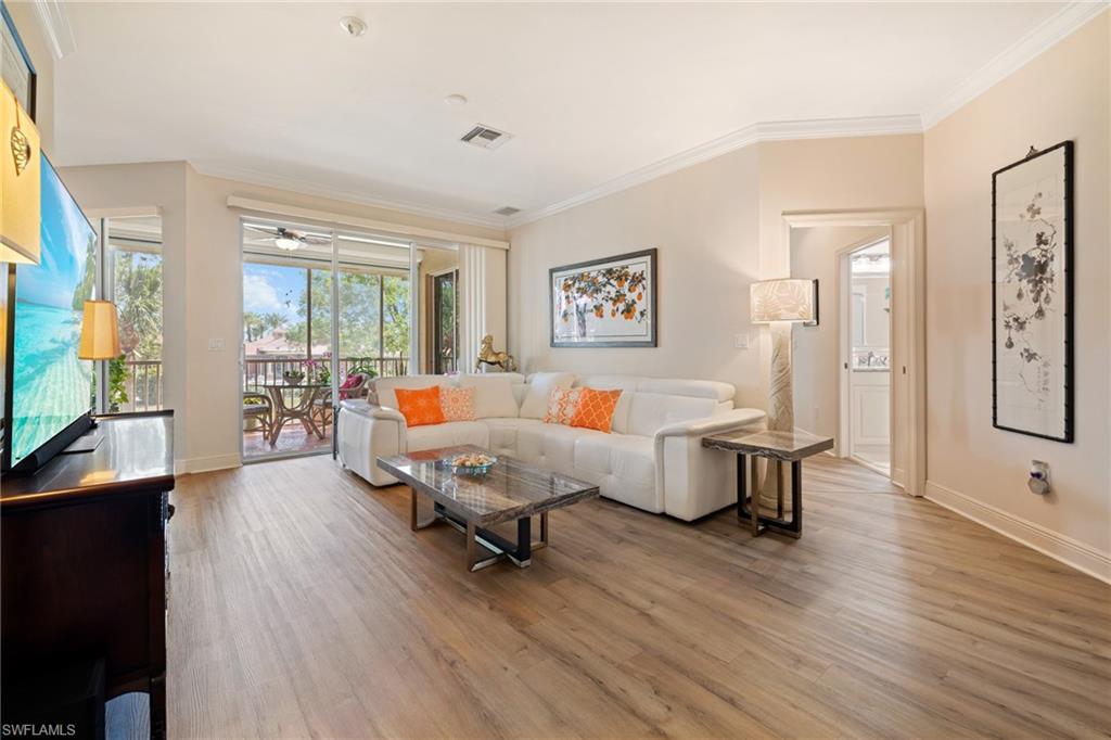 5121 W Hyde Park CT 203