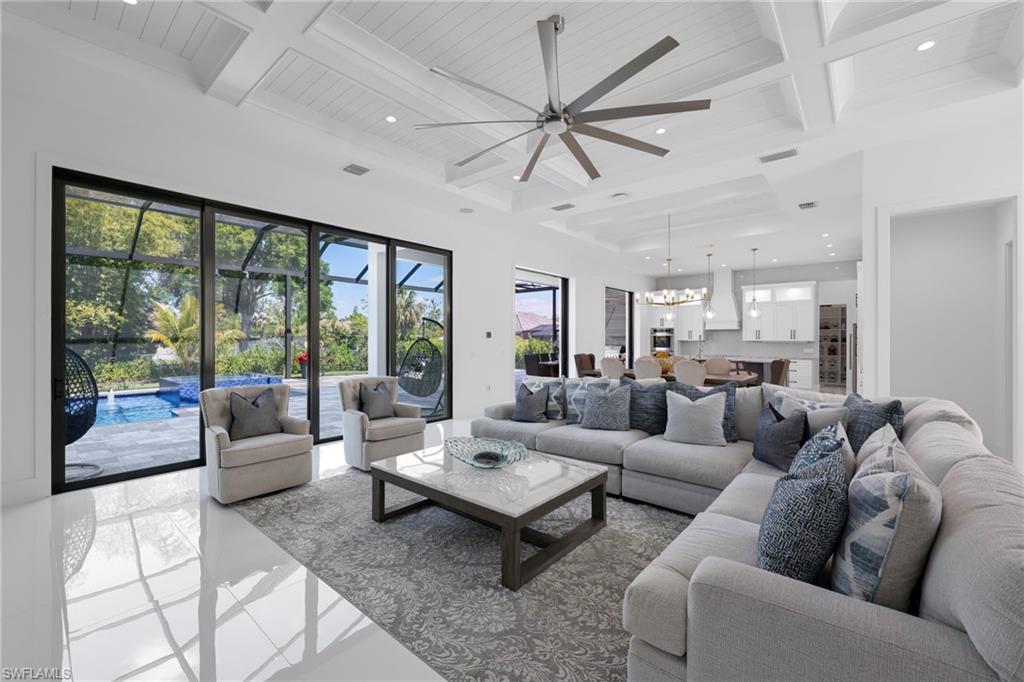 5233 Cypress LN