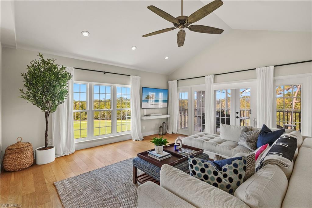 4460 YACHT HARBOR DR