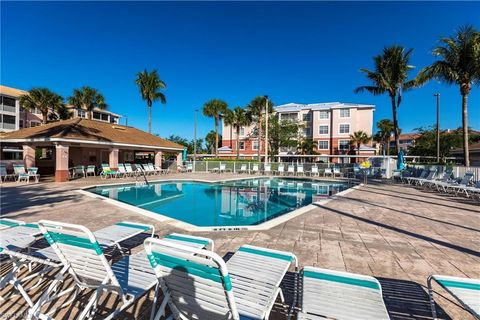 15901 Royal Pointe LN 402 FORT MYERS FL 33908