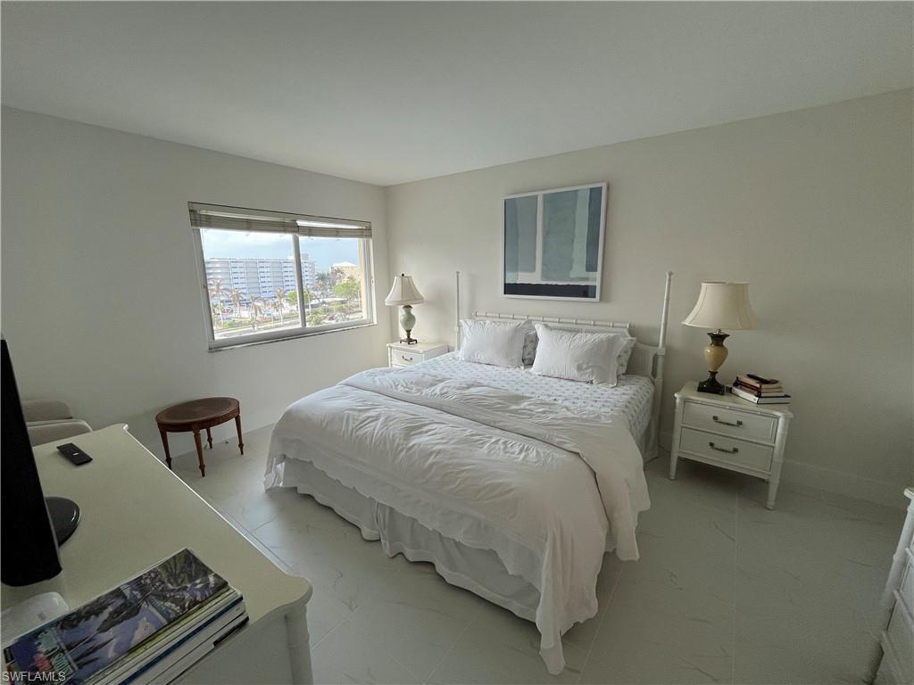 Naples, Florida 34103, United States, 1 Bedroom Bedrooms, ,2 BathroomsBathrooms,Residential,Pending,87510