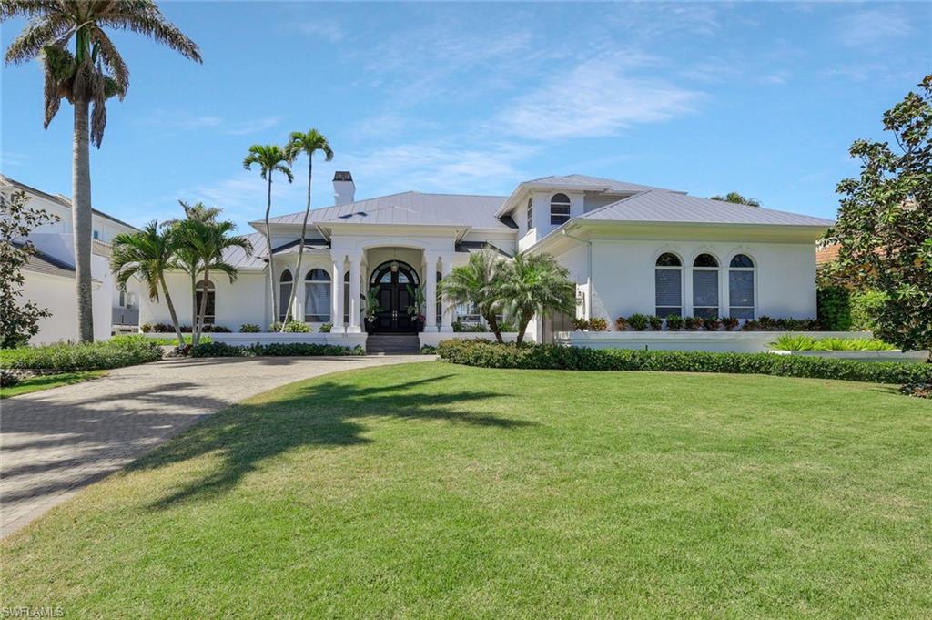 311 Neapolitan WAY
